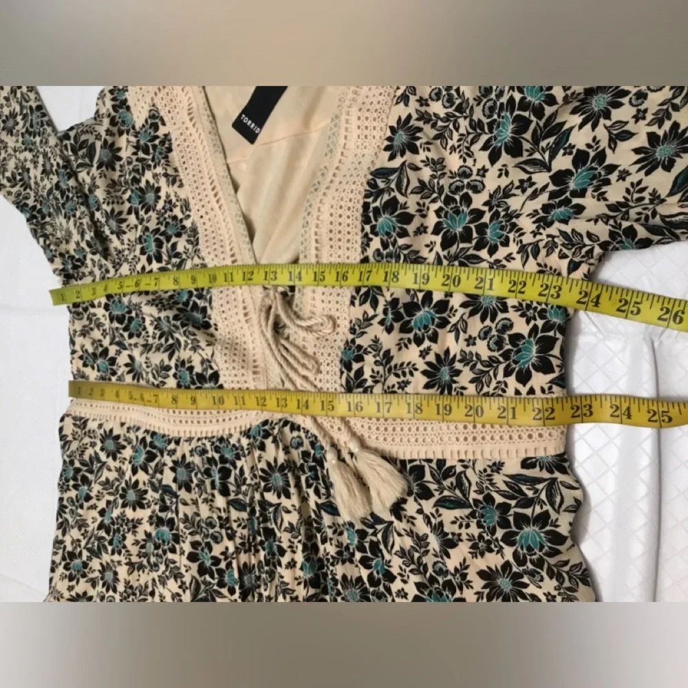 torrid Cream Floral Crochet-Trim Maxi Dress with Teal Accents - Picture 7 of 16